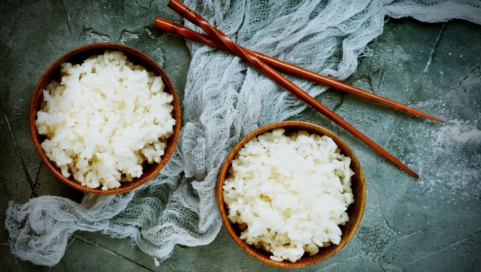 Boiled Rice in two bowls