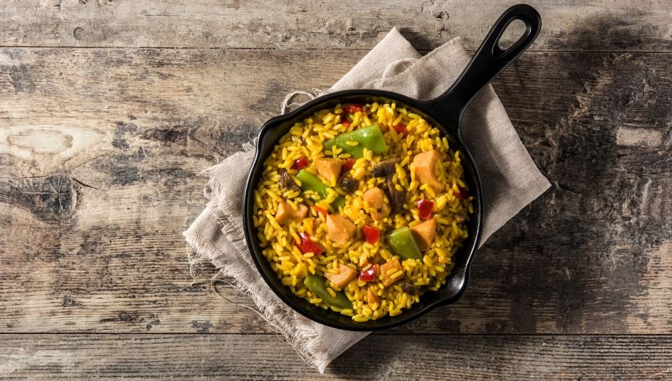 image of cooked Rice in a pan