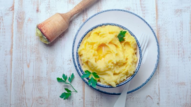 image of mashed potatoes in a small bowl