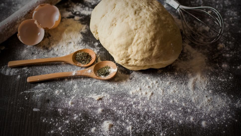 How to fix Pizza dough too sticky