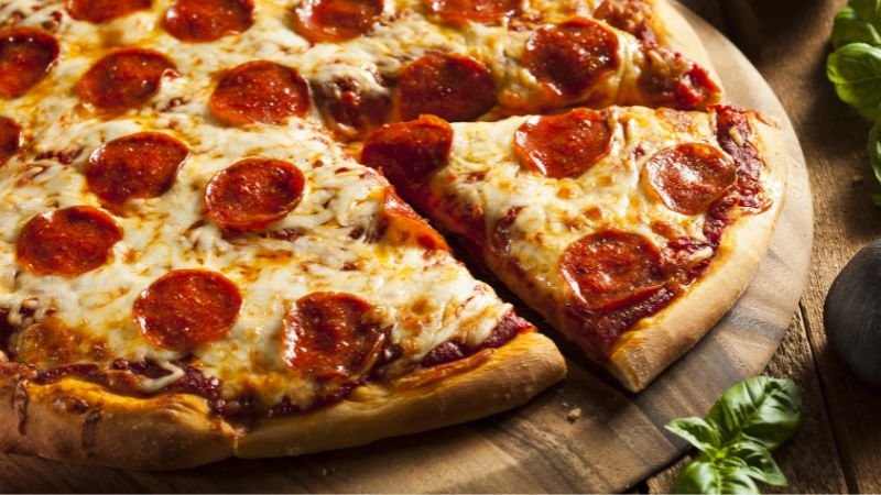 image of medium or 12 inch pizza