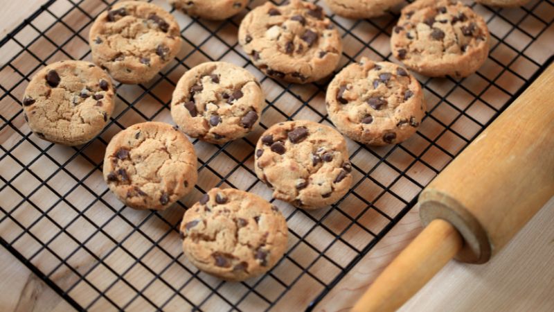 image of perfect evenly baked cookies