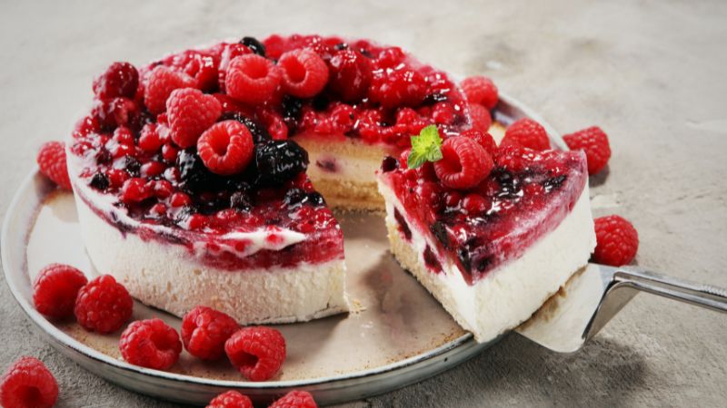 image of raspberry cake